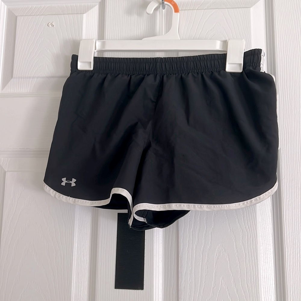 Under armour black shorts